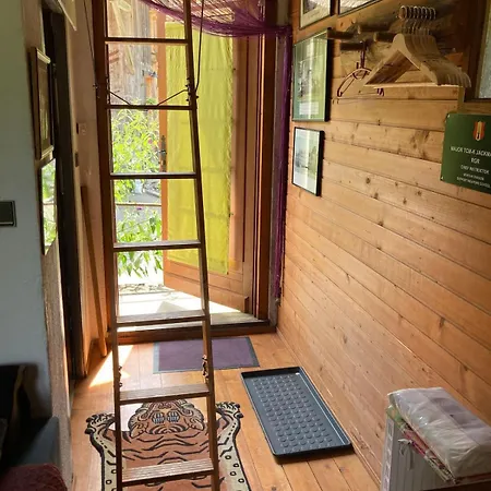 The Peaceful Writers Retreat * Châtillon-sur-Cluses